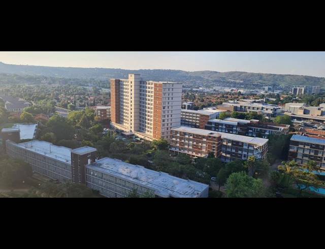 2 BEDROOM PROPERTY TO RENT IN BEDFORD GARDENS